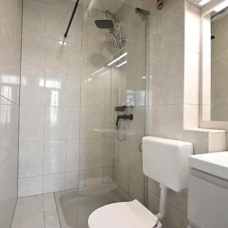 Nada - - 300m From Beautiful Beaches And Center Porec