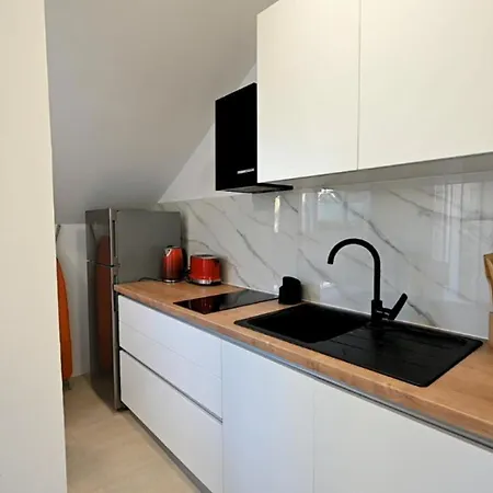 Nada - - 300m From Beautiful Beaches And Center Daire *